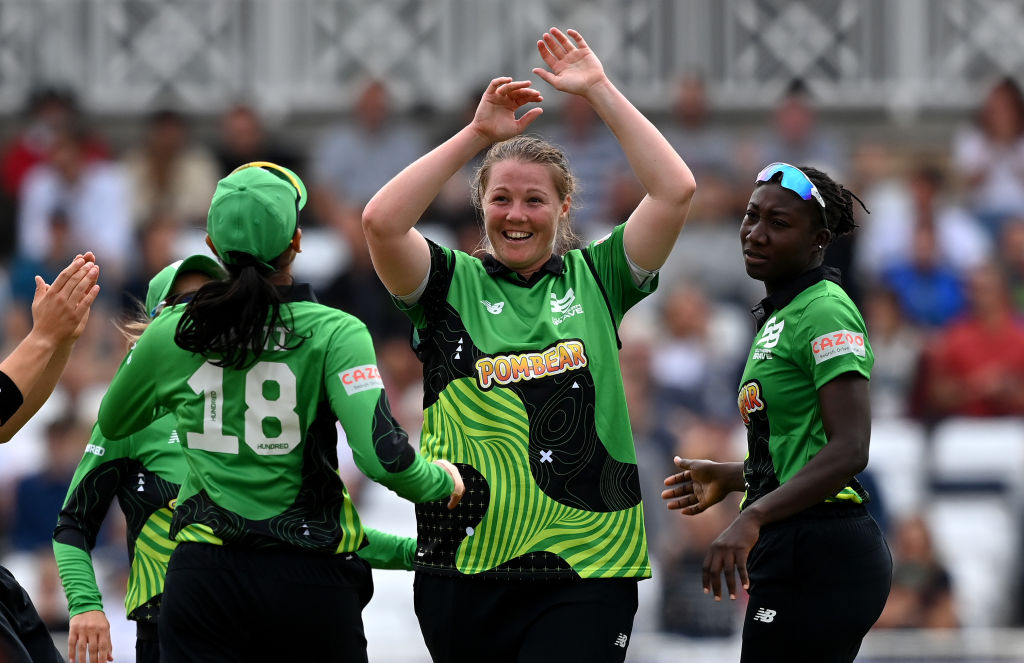 Shrubsole's all-round show in Southern Brave's easy win