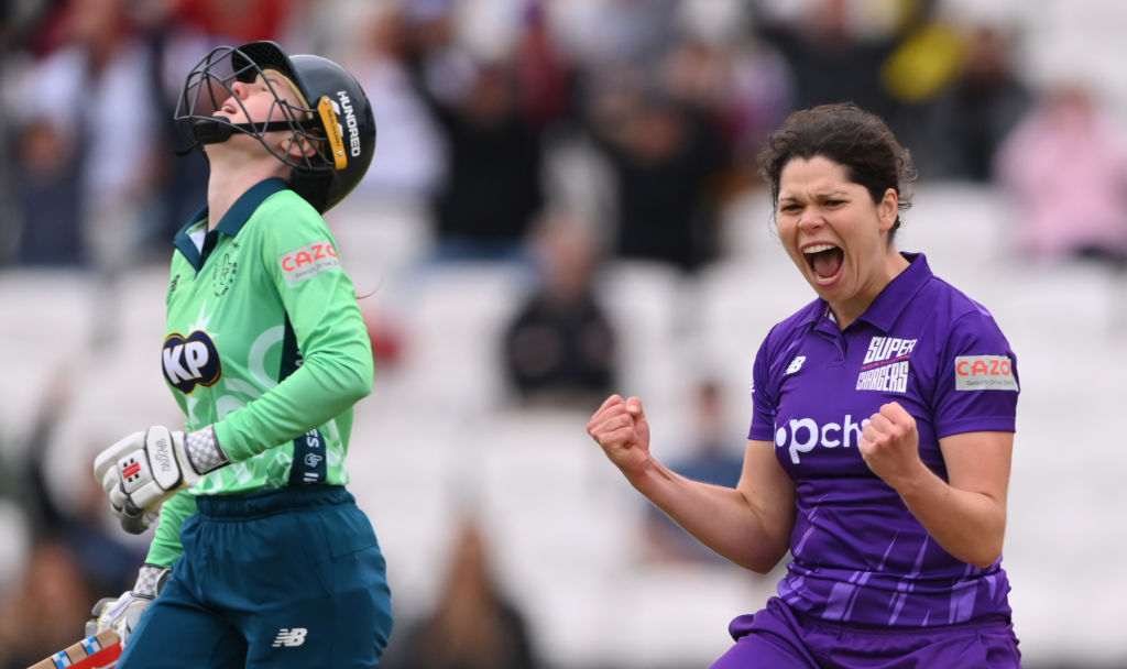 Last-ball thriller! Superchargers defend 109