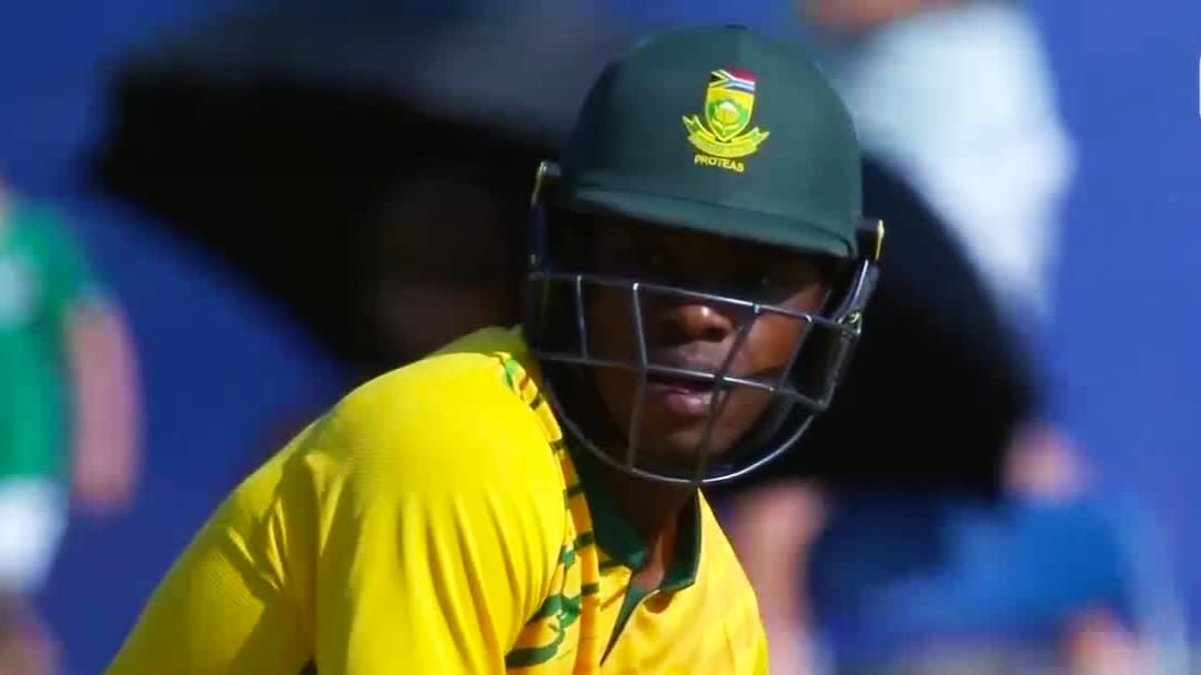 4 4 4 4! Rabada tears apart Mark Adair