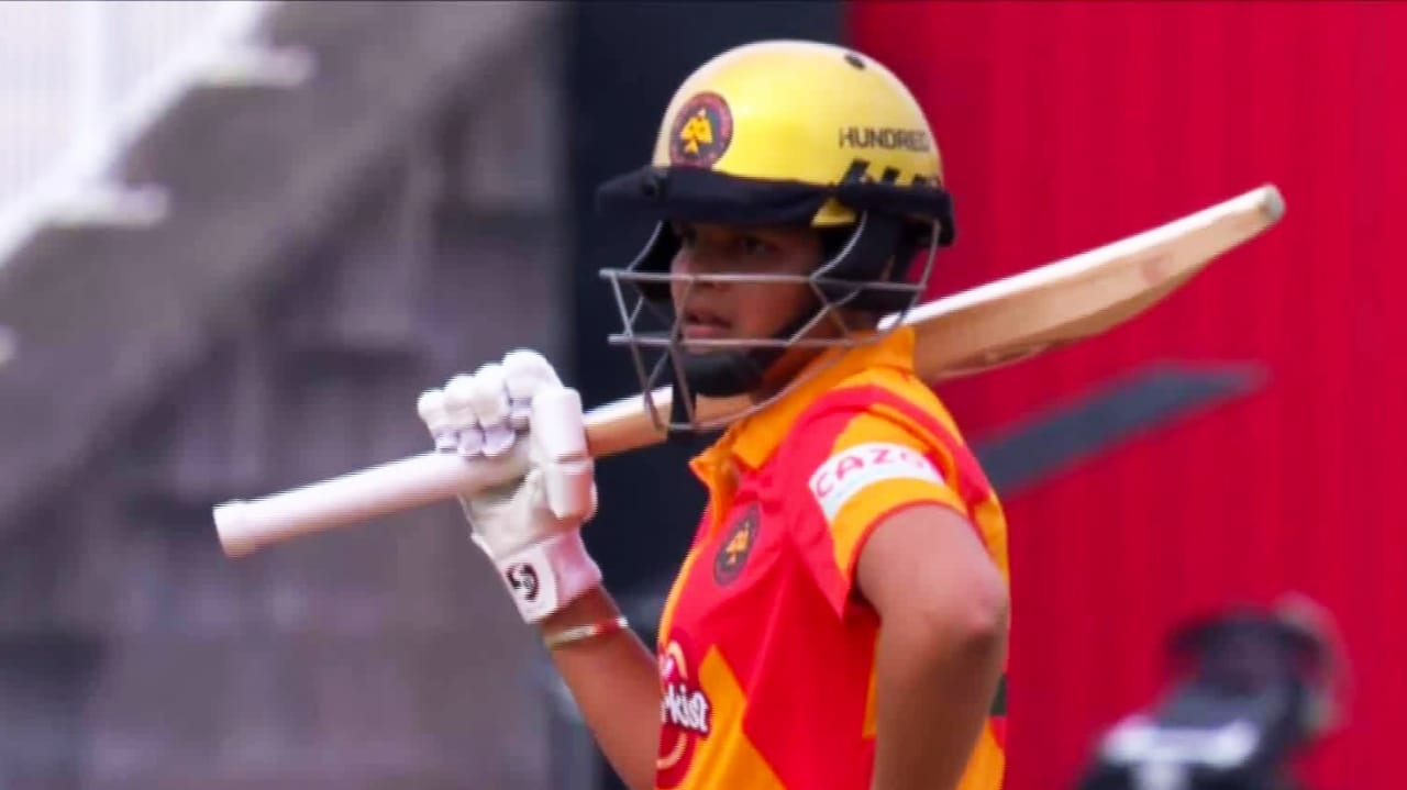 LOOPY! Shafali Verma deceived by a slower one