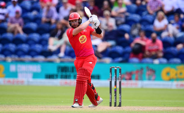 7 sixes & 5 fours: Phillips' match-winning 80 (35)