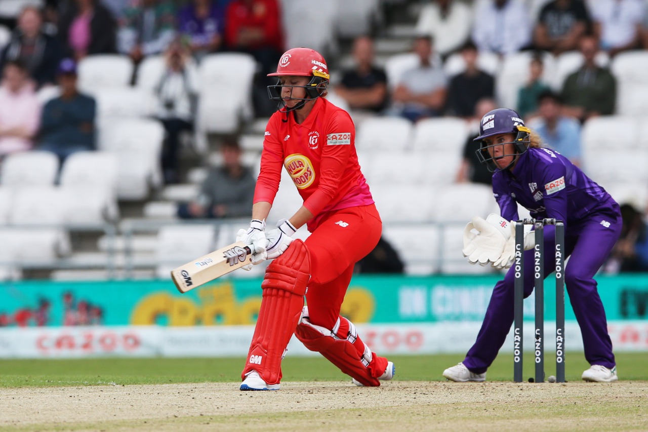 REVERSE SWEEP it like Sarah Taylor