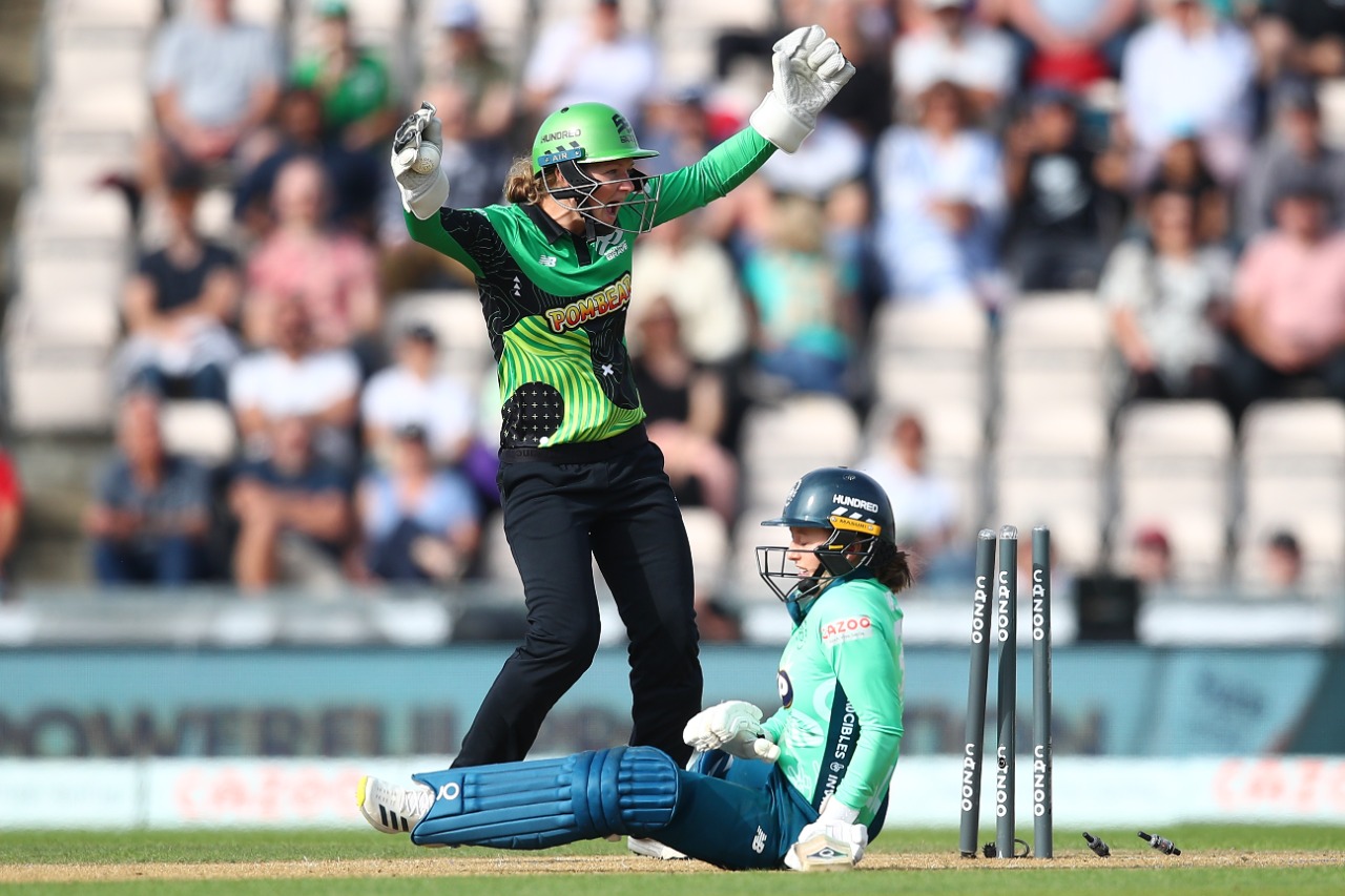COLLAPSE! Invincibles lose 8 wickets for just 21 runs