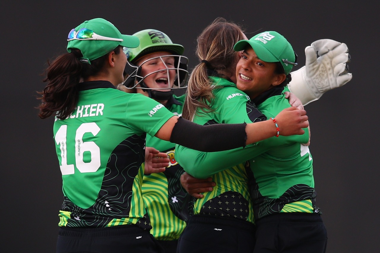 Brave march into final with impressive win over Invincibles