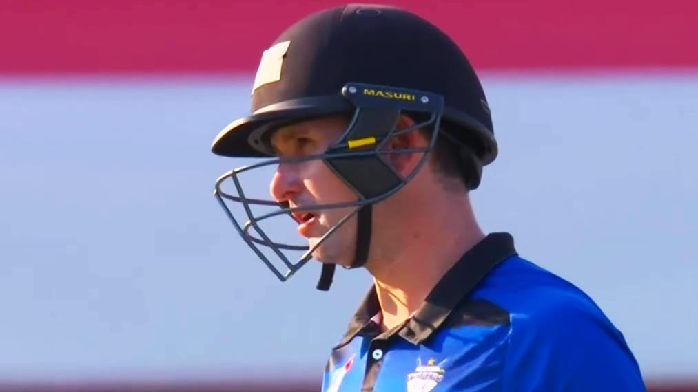 72* off 39! Delport rips apart Rhinos' bowlers