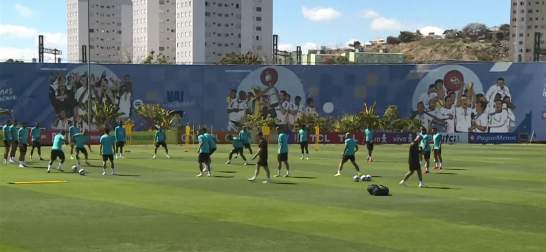 Neymar and Brazil train in Sao Paulo for the WC qualifiers