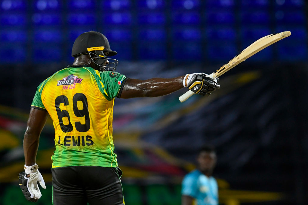 Strike rate 233.33! Kennar Lewis with a blazing 56