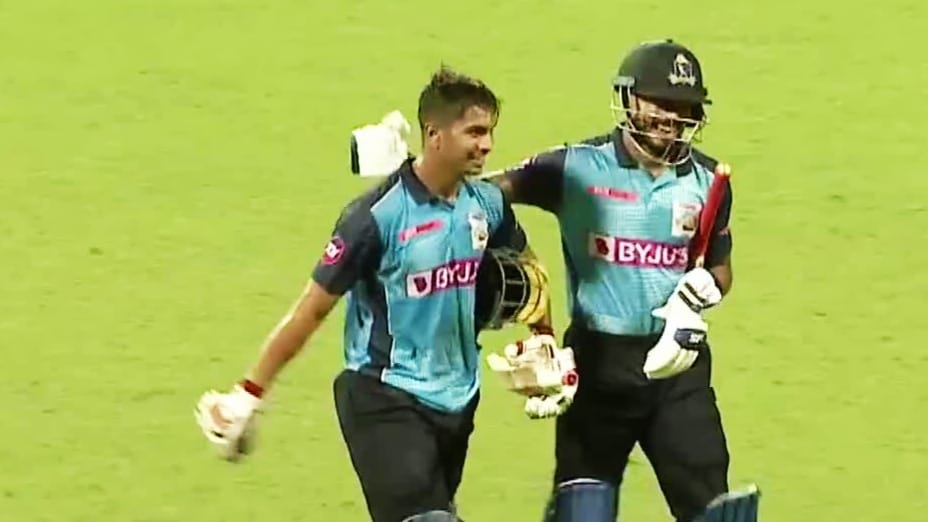 SUPER OVER! Dazzlers win by massive 20 runs
