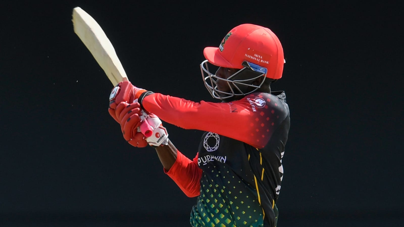 Drakes stars with 48* off 24