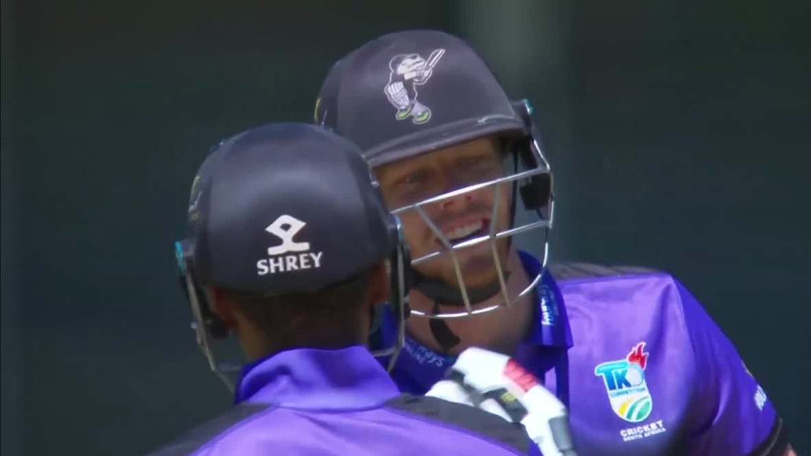 Roelofsen helps Dolphins chase down 115 in 13 overs