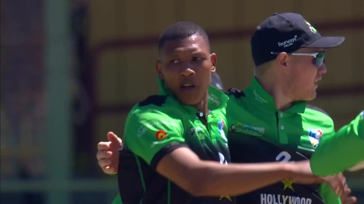 Baartman's 4/20 & Erwee's 68 help Dolphins to victory