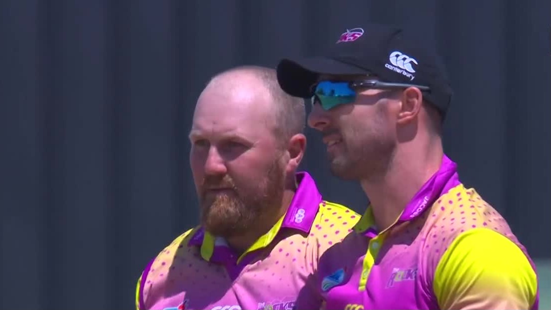 Shaun von Berg, Fortuin star in Rocks easy win