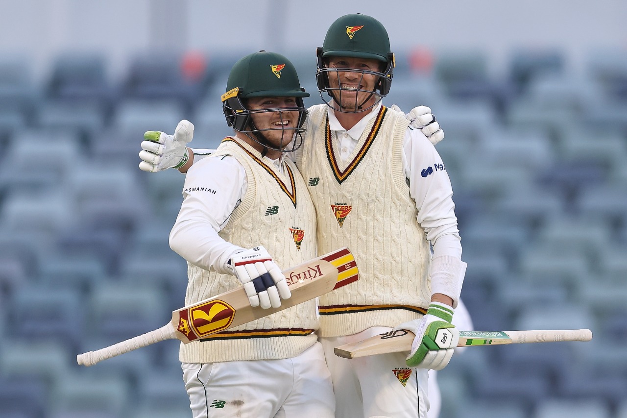 Siddle, Meredith shine for TAS as they beat WA