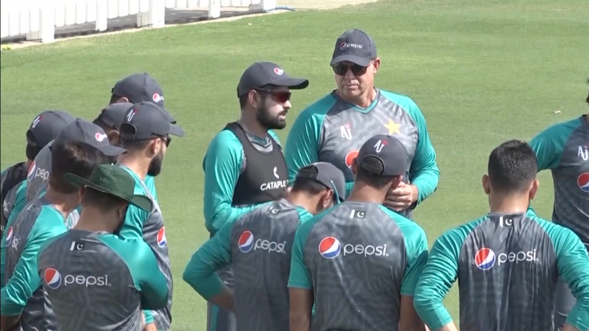 Pakistan train ahead of India clash