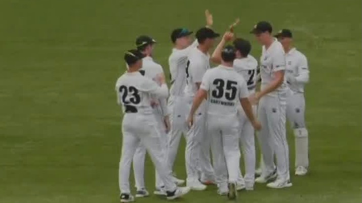 Day 3: Richardson, Short keep WAU in control