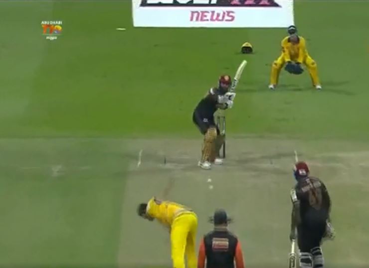 Lewis, Moeen Ali chase down 146 in 9.1 overs