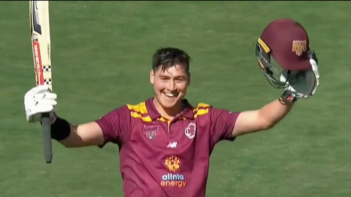 Renshaw's 156* helps Queensland to a dominant win