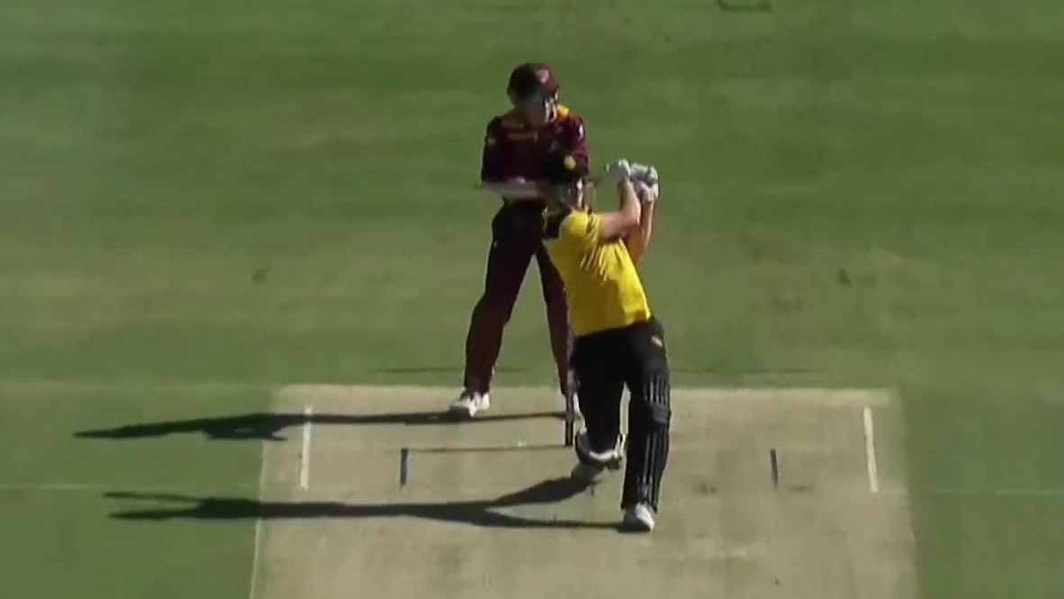 6 6 4! Green whacks Labuschagne