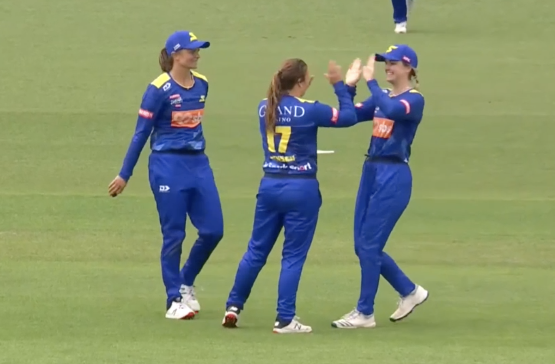 Bates, Jensen pull off thrilling win vs CH-W