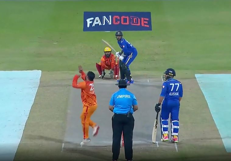 Emirates Blues hold their nerve to win by 19 runs