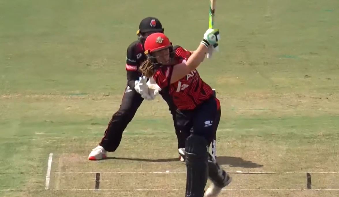 CM-W beat NB-W thanks to Mackay's all-round heroics