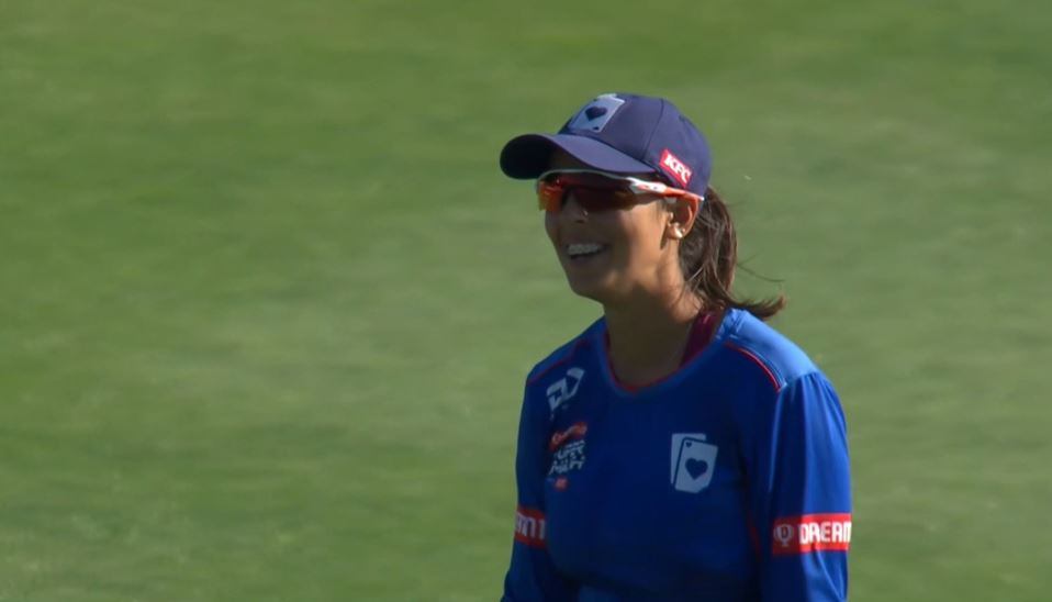 Hearts defend 131 against Magicians in last over thriller