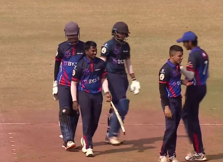 Paramveer's 4/8 helps Warriors register a thumping win over Fighter