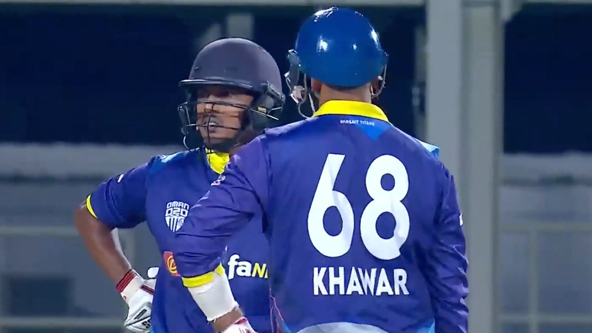 Titans chase down 133 in 11.1 overs to enter final