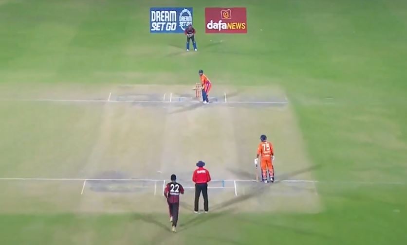 Kaleemullah's 3-fer guides Royals to win by 17 runs