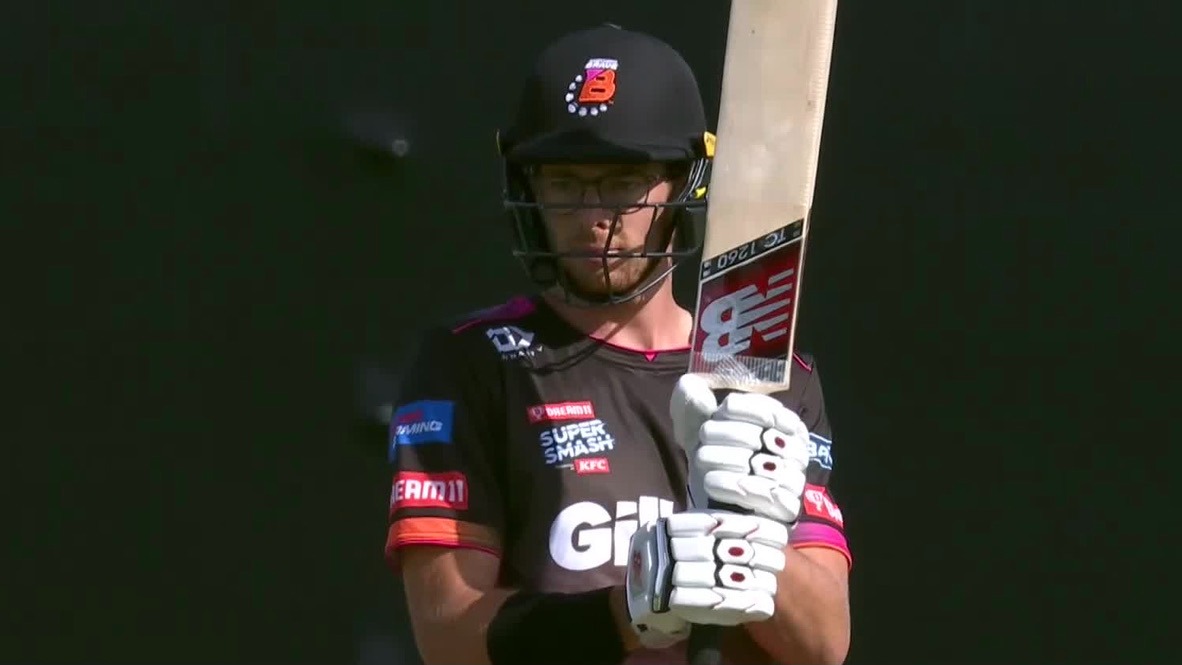 59 off 35! Santner's match-winning knock vs Firebirds