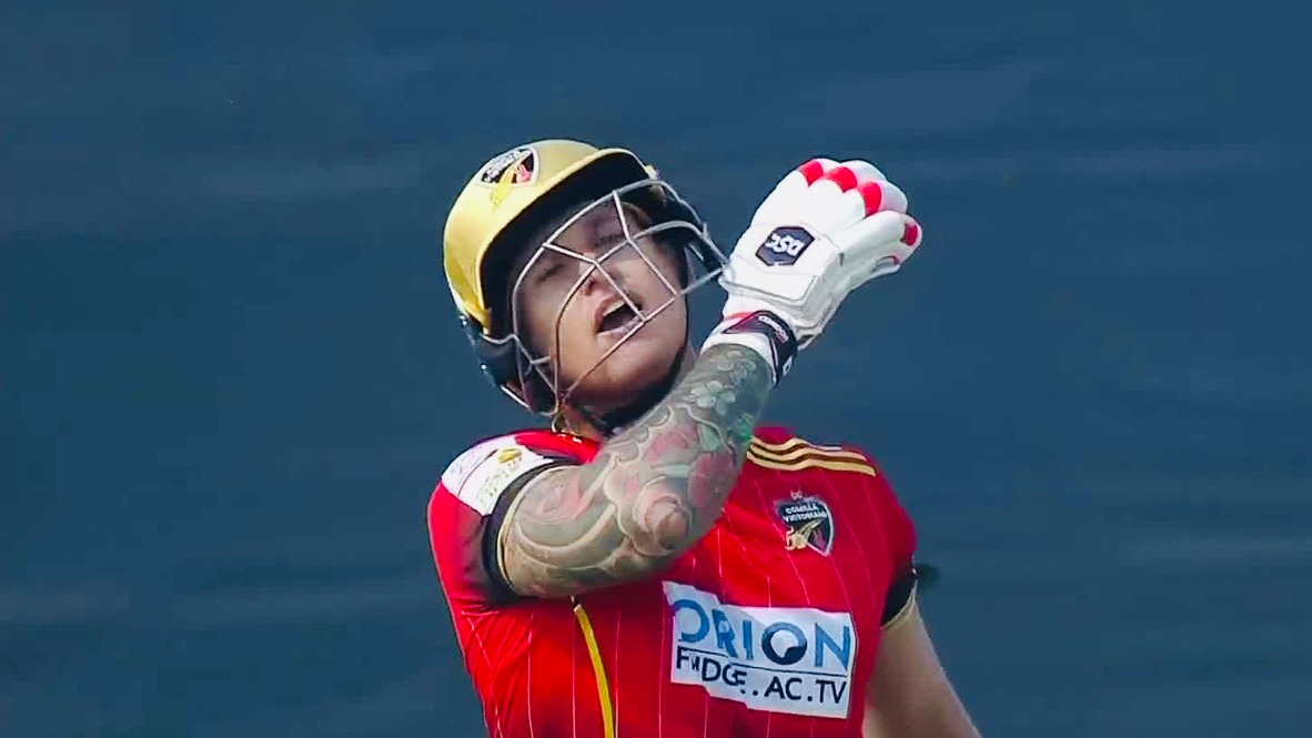 44464! Delport reaches fifty in Pushpa style