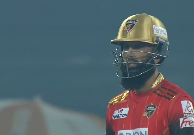 Moeen, Fizz help Comilla seal high-scoring thriller