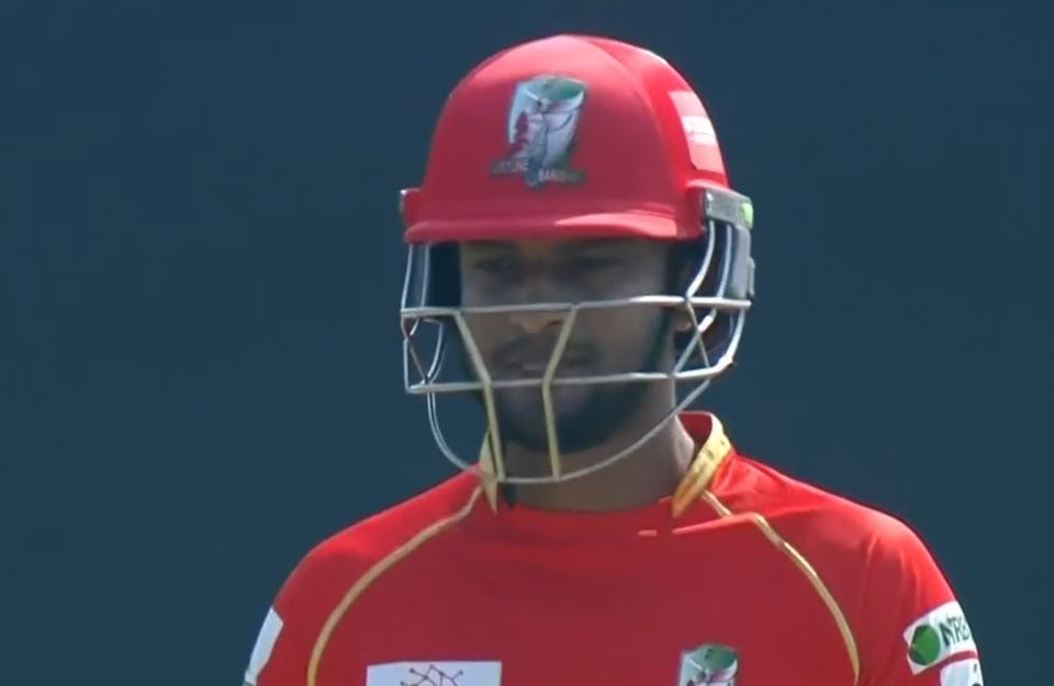 Shakib's swashbuckling 50 stuns Comilla