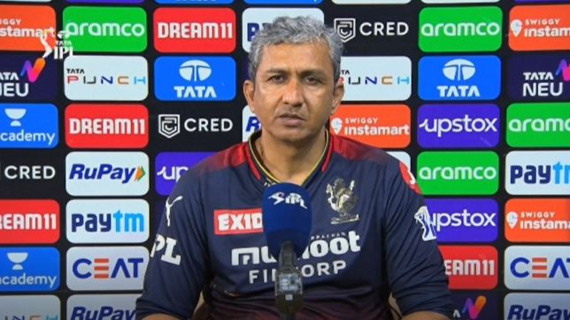 Bangar admits Siraj had a 'bad game'