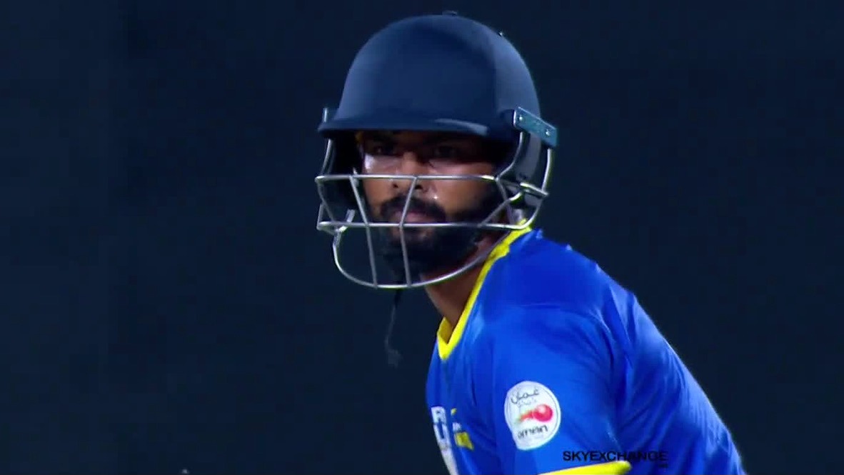 4 2 4 4 4 4! Prajapati smashes Wasim Ali to all parts