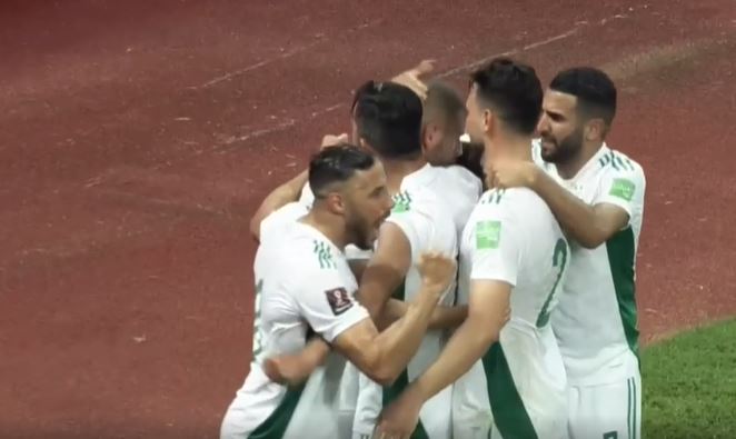 Slimani stars as Algeria beat Cameroon 1-0