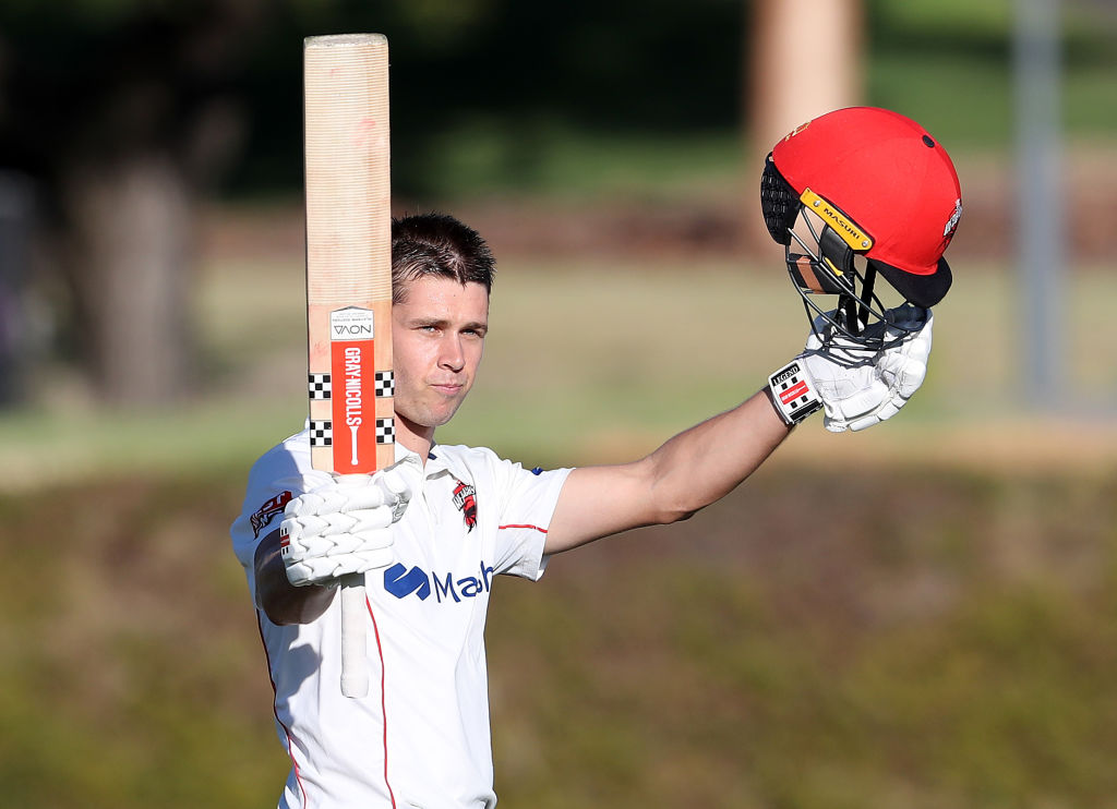 Hunt's 107* puts SAU in command on Day 2