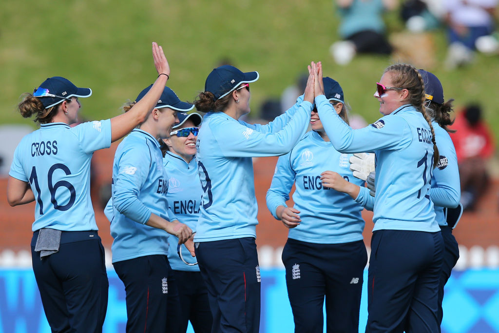 ENG beat BAN by 100 runs to qualify for semis