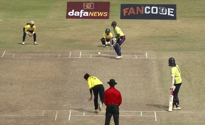 DV-W register a comfortable 6-wicket win