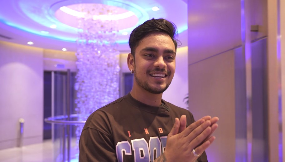 MI team room tour with Ishan
