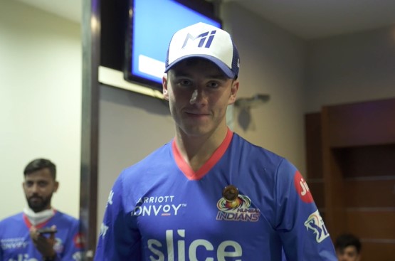 Brevis gets MOM award badge from Tendulkar