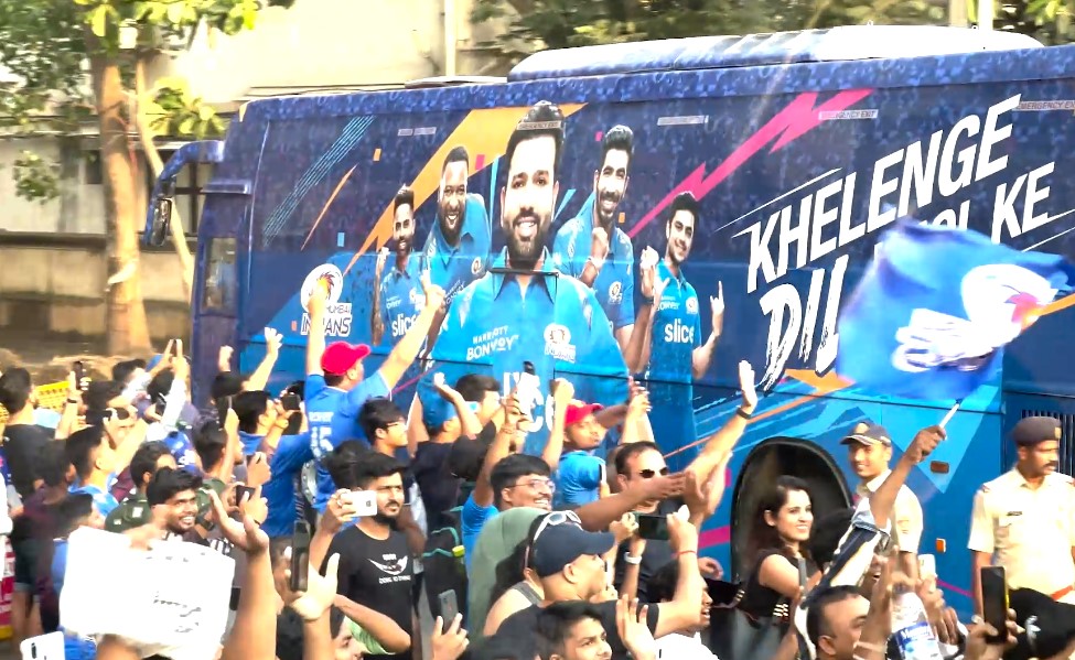 MI v LSG - Fans back at Wankhede!