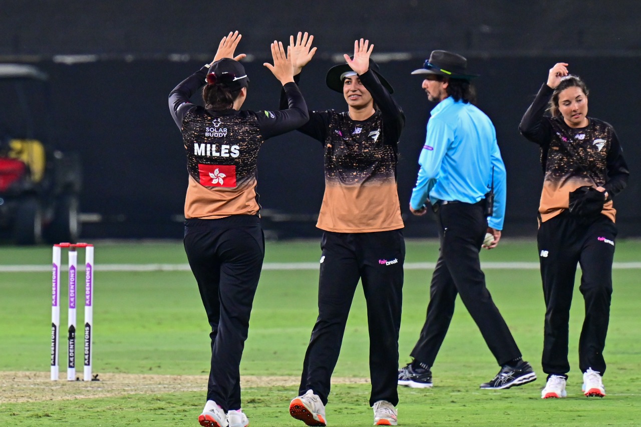 Kalis top scores to guide Tornadoes home