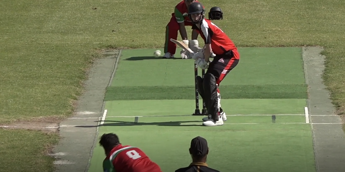11 fours and 2 sixes: Bruce's unbeaten 99
