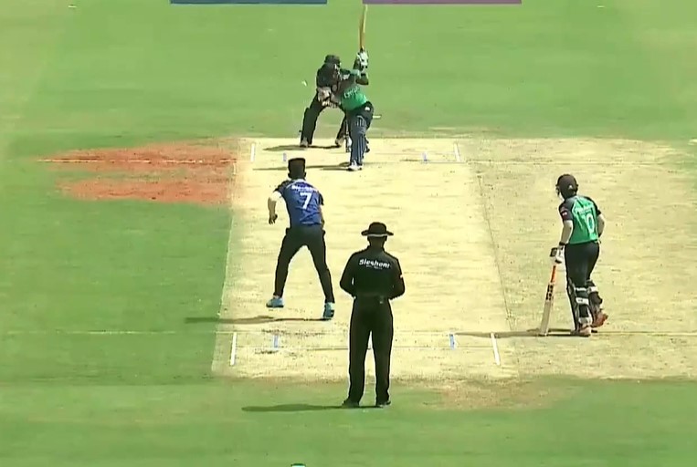 64466! Power hitting show in Pondicherry T10