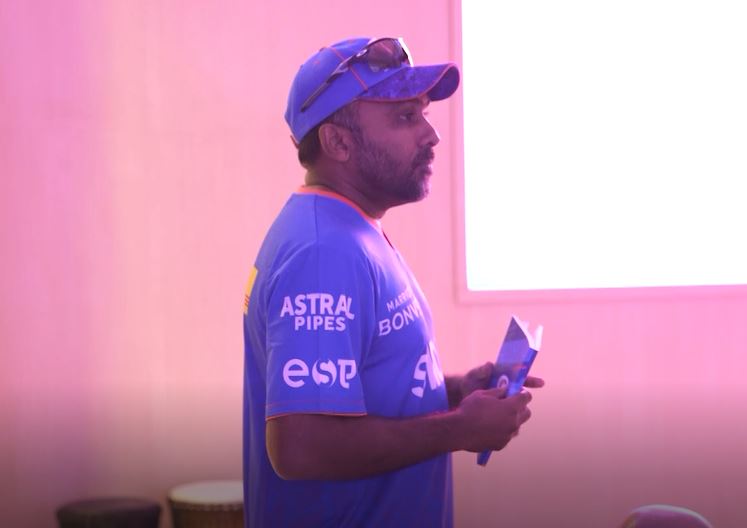 MI Daily: A Tough Day At Work