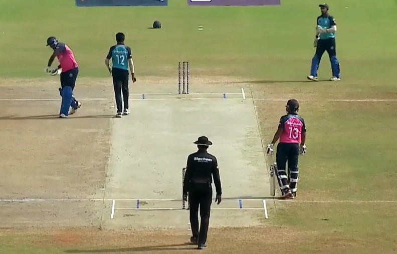 Smashers beat Titans by 9 wickets in a low scoring contest