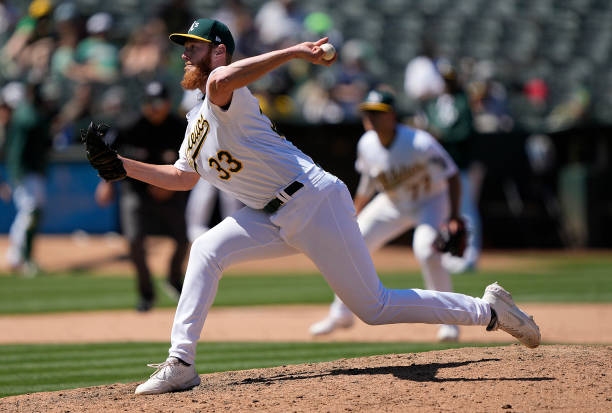 MLB: Oakland Athletics vs Kansas City Royals - Highlights