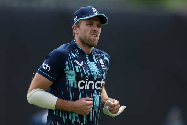 David Willey stars with 4-fer in England's win