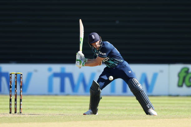6466! Jos Buttler takes Paul van Meekeren for a ride